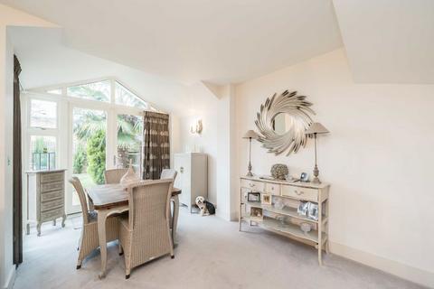 2 bedroom terraced house for sale, Holly Close, Sunbury-On-Thames TW16