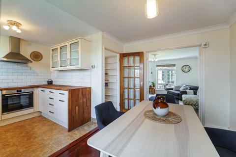 2 bedroom maisonette for sale, Manor House Court, West Street, Epsom