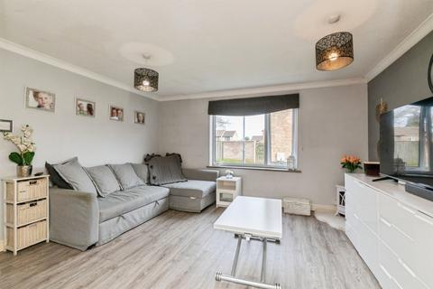 2 bedroom ground floor flat for sale, York Close, Stoke Gifford, Bristol