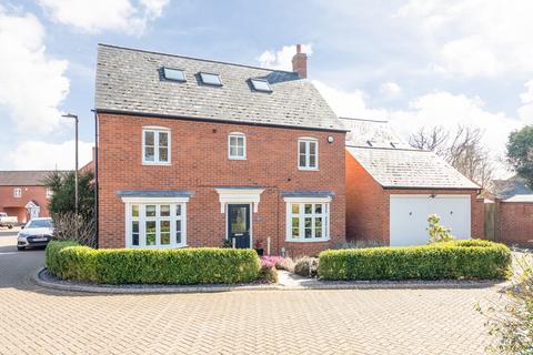 5 bedroom detached house for sale, Sage Close, Banbury OX16