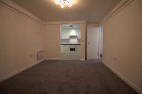 2 bedroom apartment to rent, Denton Road, Manchester M34