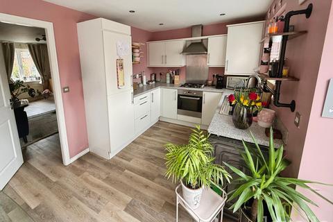 3 bedroom end of terrace house for sale, Julius Way , North Hykeham LN6