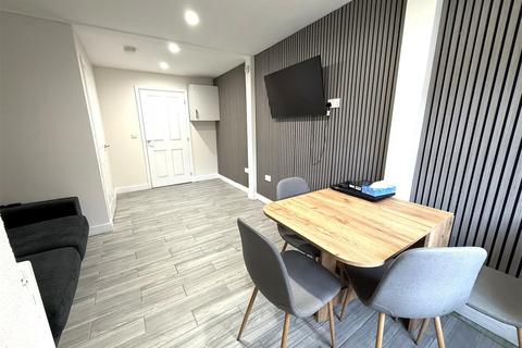 2 bedroom terraced house for sale, Horse Fair, Rugeley