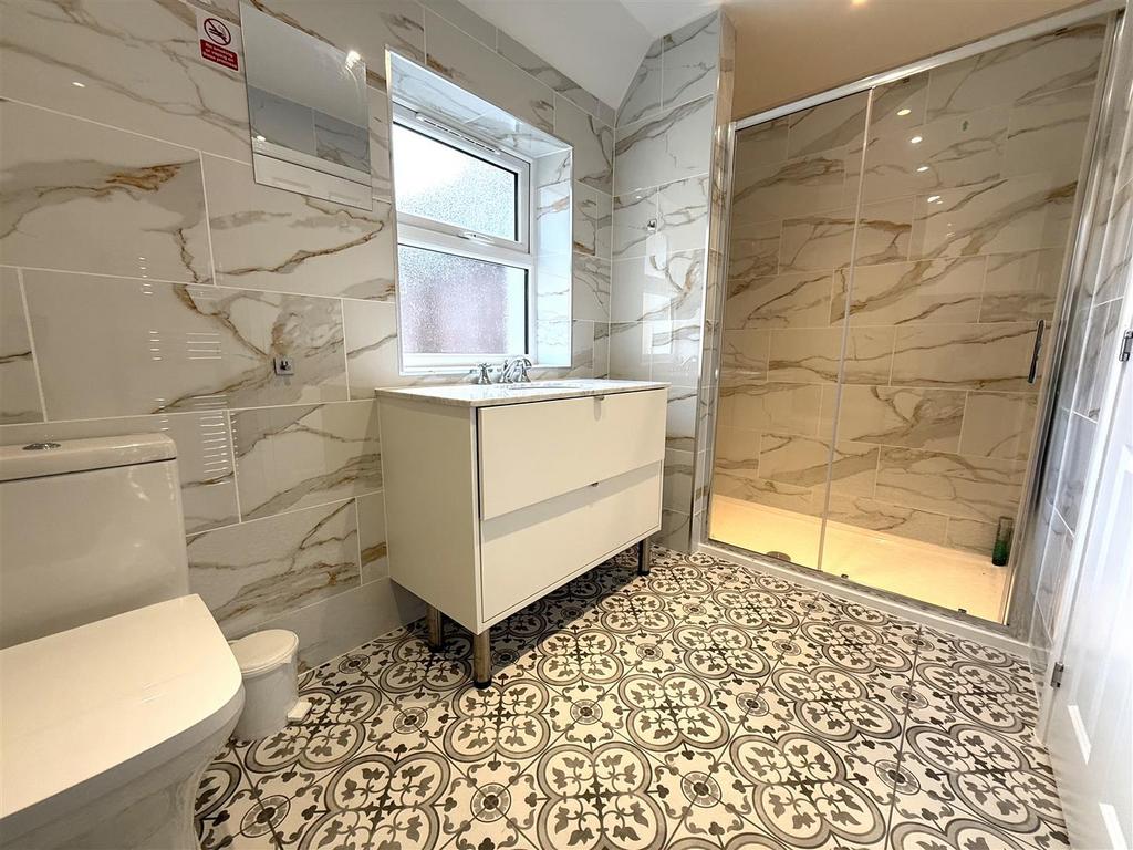 53 horse bathrom.jpeg