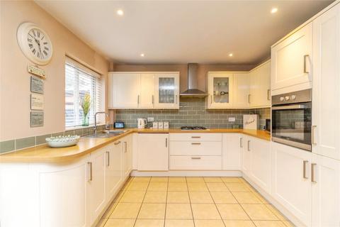 4 bedroom semi-detached house for sale, Gemini Close, Leighton Buzzard, Bedfordshire, LU7