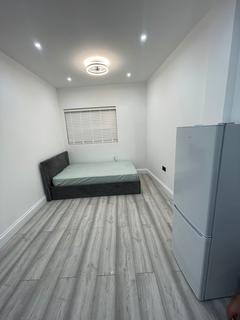 undefined, The Avenue, Hornchurch RM12