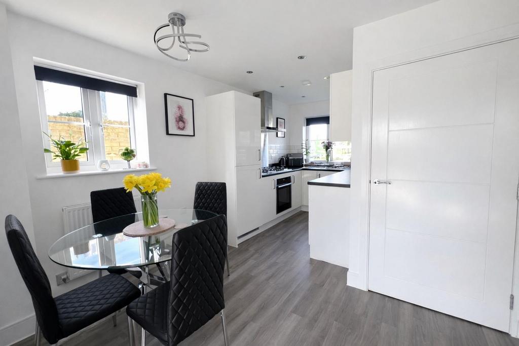 9 Sanderling Close