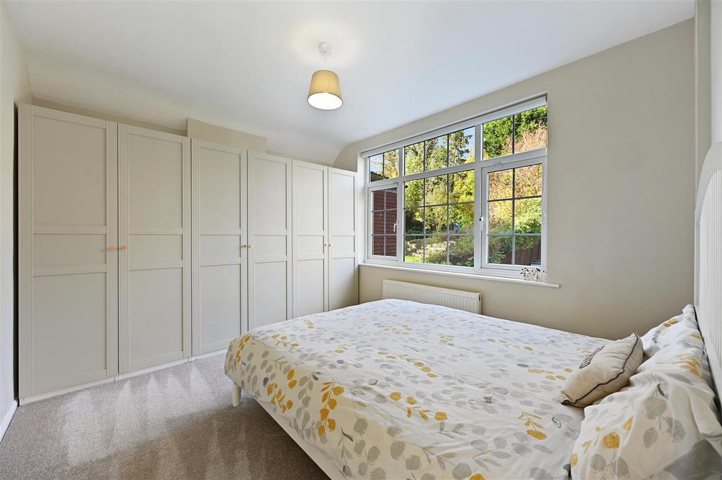 CRW - Patronica - Bedroom B3 (1).JPG