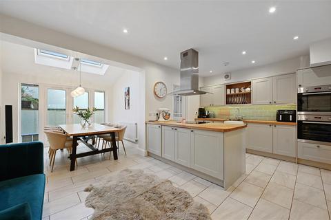 3 bedroom detached house for sale, Outwood Lane, Chipstead Coulsdon CR5
