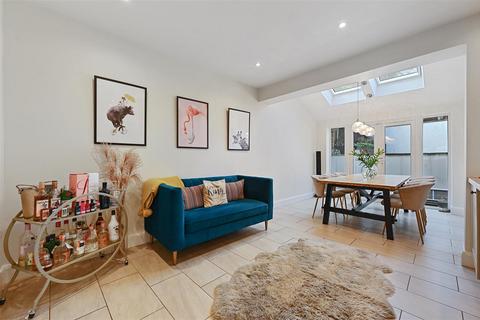 3 bedroom detached house for sale, Outwood Lane, Coulsdon CR5