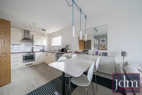 2 bedroom apartment to rent, Restell Close, London, SE3