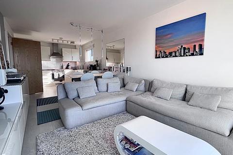 2 bedroom apartment to rent, Restell Close, London, SE3