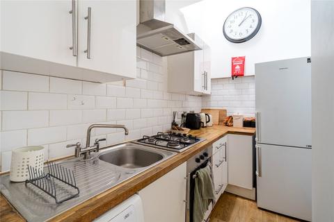 undefined, Kings Avenue, London, SW4