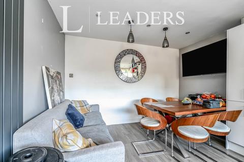undefined, Seaton Drive, Bedford, Bedfordshire, MK40