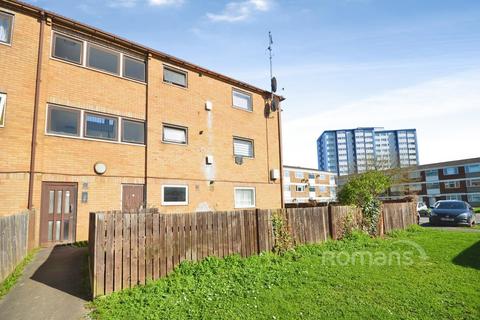 2 bedroom flat to rent, Eden Close, Slough, Berkshire, SL3