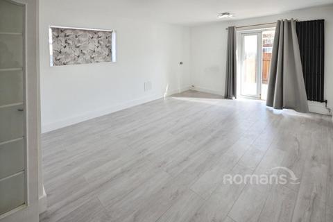 2 bedroom flat to rent, Eden Close, Slough, Berkshire, SL3