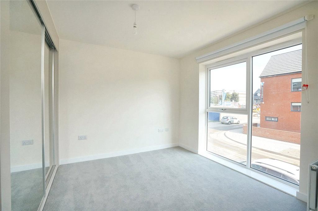 Master Bedroom (1)