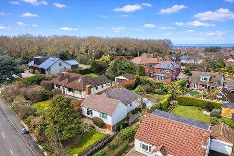 2 bedroom bungalow for sale, Grammar School Lane, Newton, Merseyside, CH48