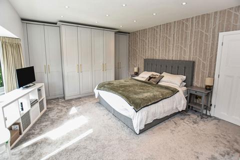 undefined, Grantham Ave, Stockton Heath WA4