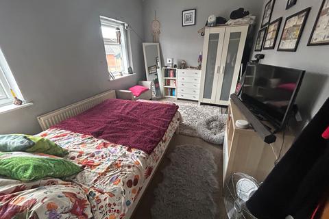 undefined, Parkfield Road, Liverpool, L17