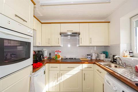 2 bedroom retirement property for sale, Verulam Place, St. Leonards-On-Sea