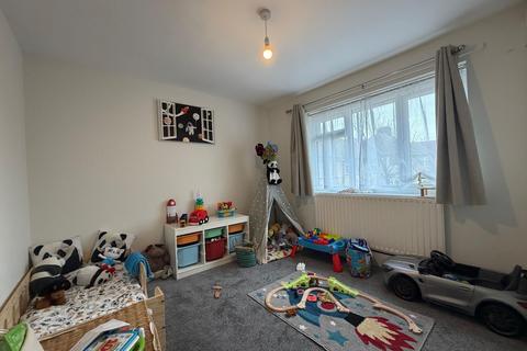 2 bedroom flat to rent, Ruislip Road East, Wentway Court Ruislip Road East, W13