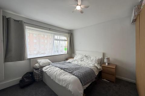 2 bedroom flat to rent, Ruislip Road East, Wentway Court Ruislip Road East, W13