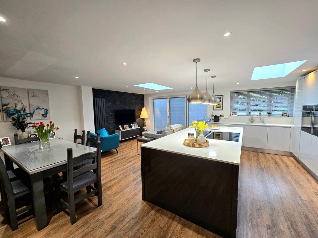 Kitchen / Family Room