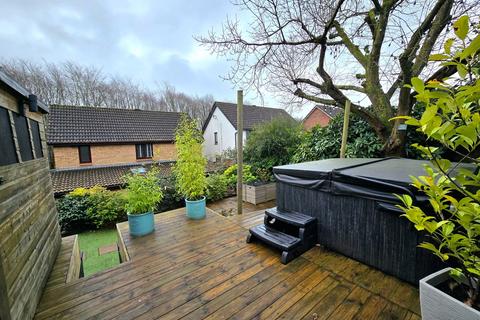 4 bedroom detached house for sale, Honeysuckle Way, Brackla, CF31