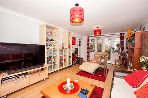 3 bedroom semi-detached house for sale, Beaconsfield Road, Hastings