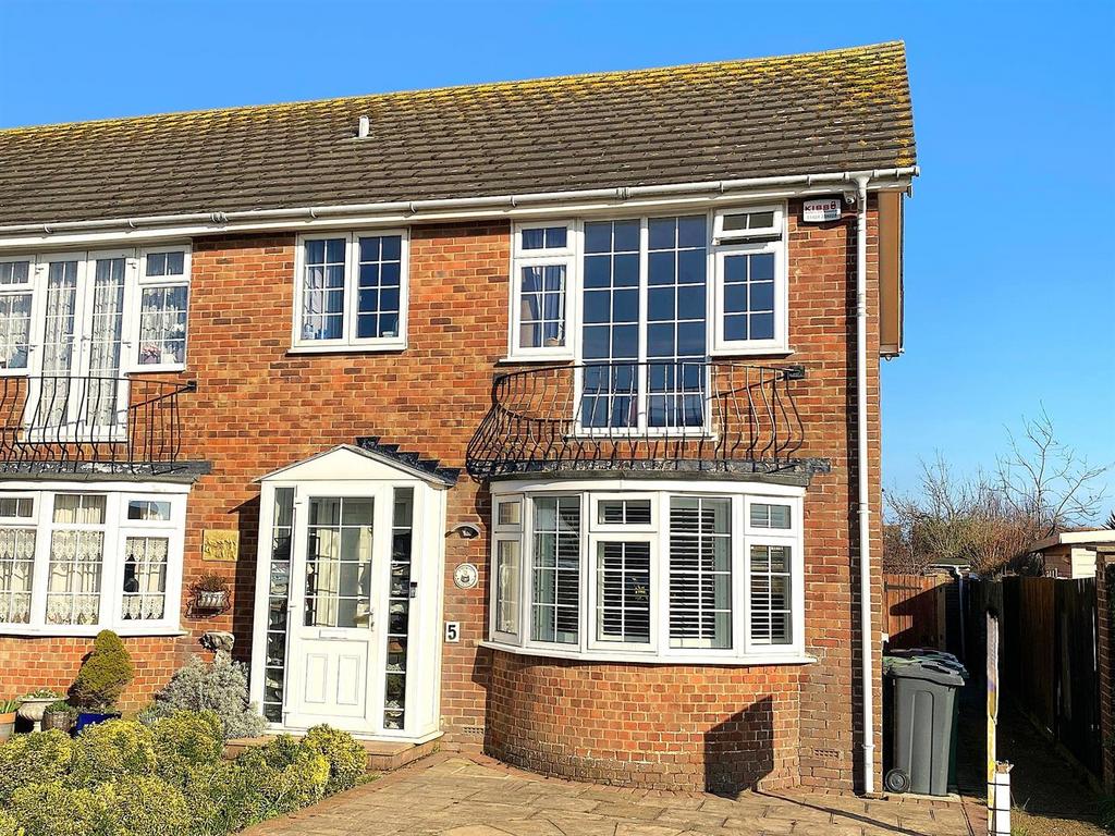 5 Wineham Way - Front.jpg
