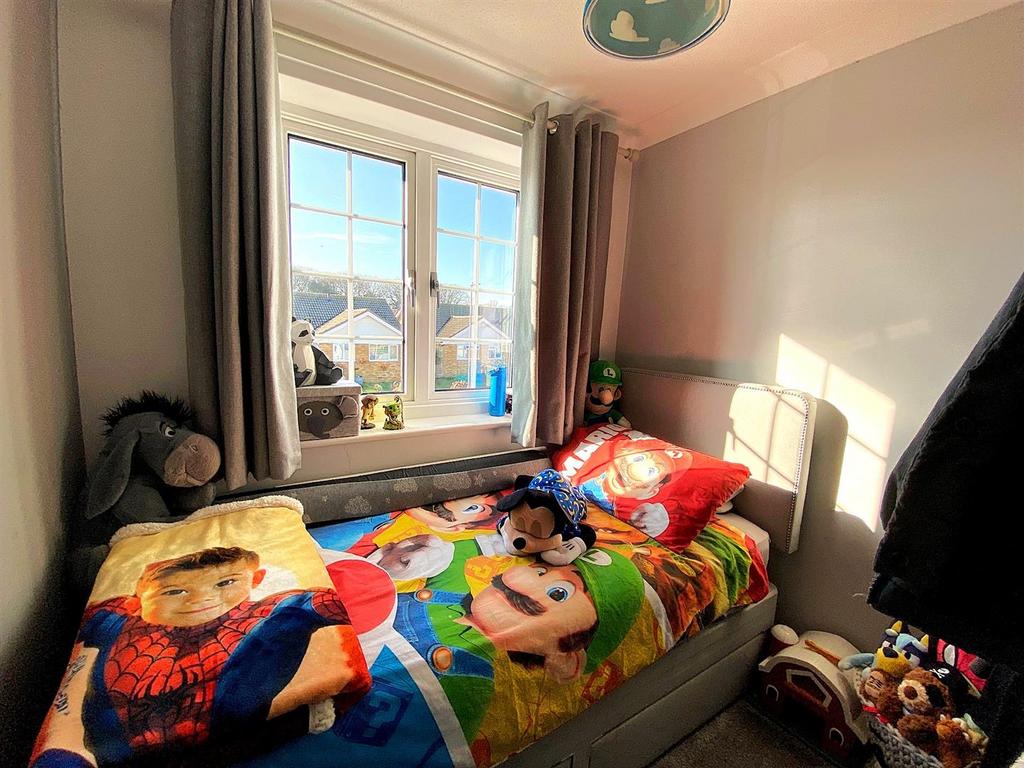 5 Wineham Way - Bedroom4.jpg