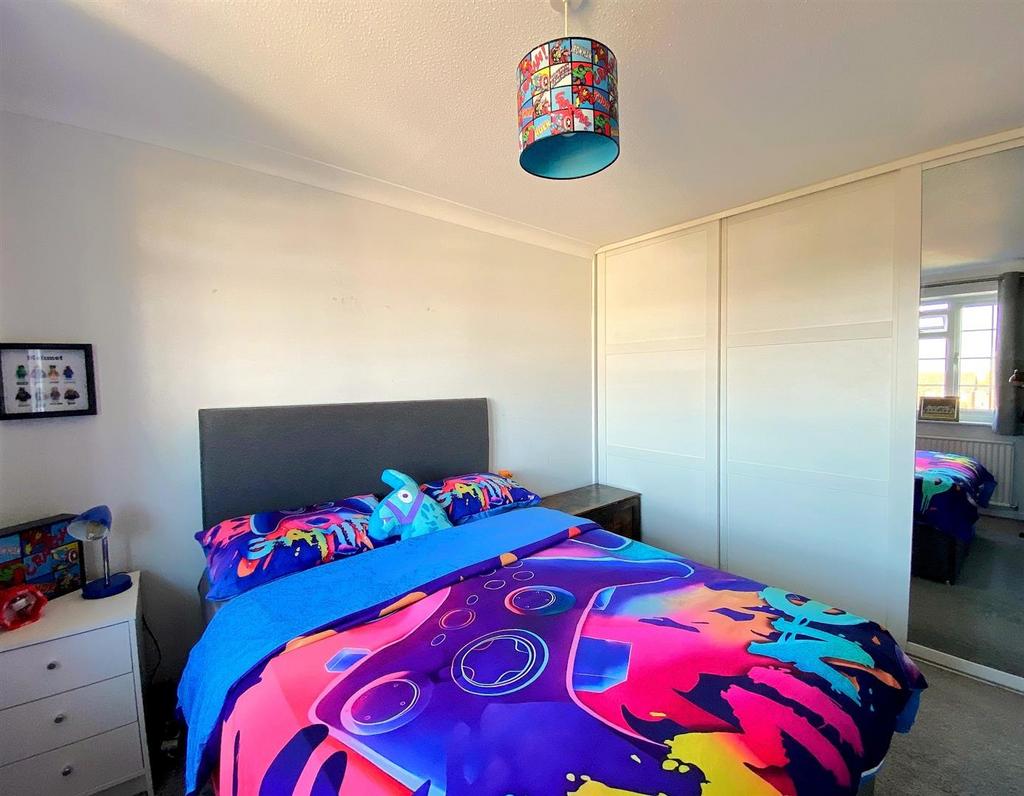 5 Wineham Way - Bedroom3.jpg