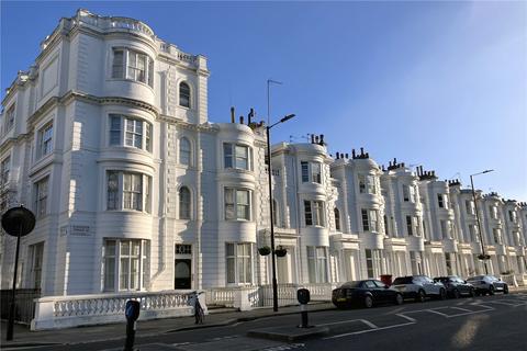 1 bedroom apartment for sale, Gloucester Terrace, London, W2