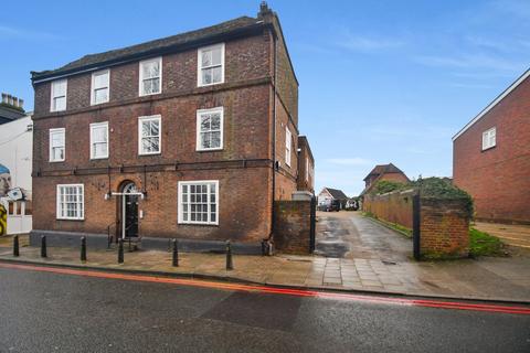 High Street, Rainham, Gillingham, ME8