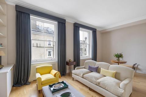 3 bedroom flat for sale, Tregunter Road, London SW10