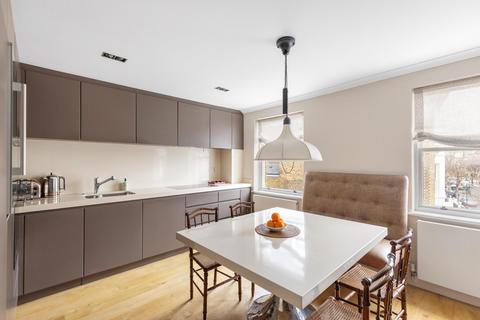 3 bedroom flat for sale, Tregunter Road, London SW10