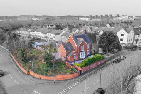 4 bedroom semi-detached house for sale, Kettlebrook Road, Tamworth, B77