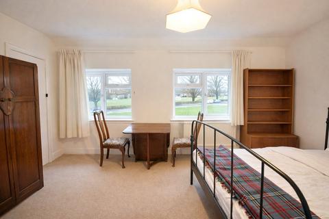 undefined, Summers Road, Farncombe, Godalming, Surrey, GU7