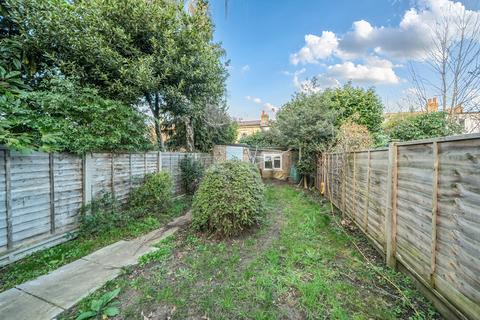 3 bedroom end of terrace house for sale, East Barnet Road, Barnet, EN4