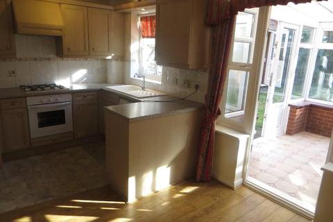 3 bedroom end of terrace house for sale, Avenbury Drive, West Midlands B91