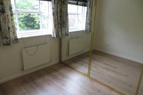 3 bedroom end of terrace house for sale, Avenbury Drive, West Midlands B91