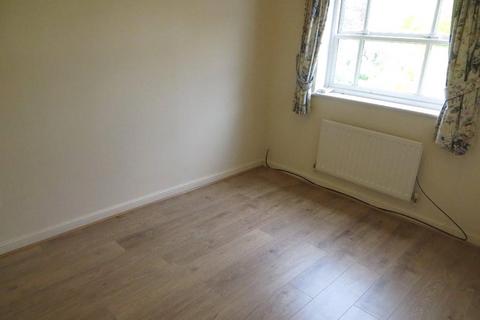 3 bedroom end of terrace house for sale, Avenbury Drive, West Midlands B91