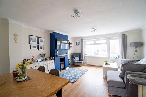 3 bedroom semi-detached house for sale, Celandine Drive, St. Leonards-on-sea