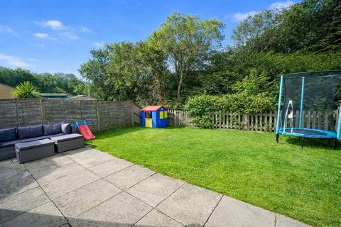 3 bedroom semi-detached house for sale, Celandine Drive, St. Leonards-on-sea