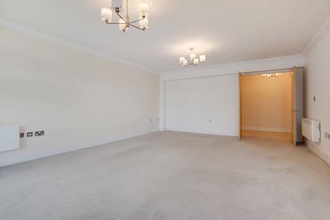undefined, Bridge Road, Hampton Court, East Molesey, KT8