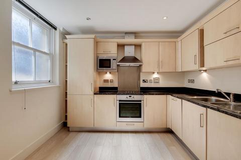 3 bedroom flat for sale, Bridge Road, Hampton Court, East Molesey, KT8
