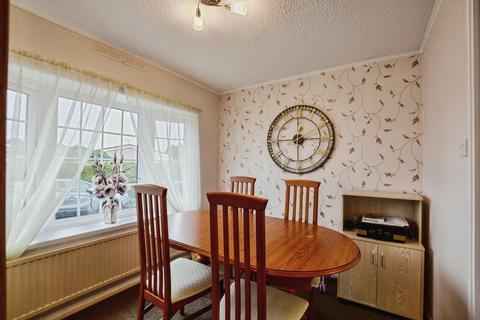 2 bedroom mobile home for sale, Four Seasons Park, Skegness, PE24
