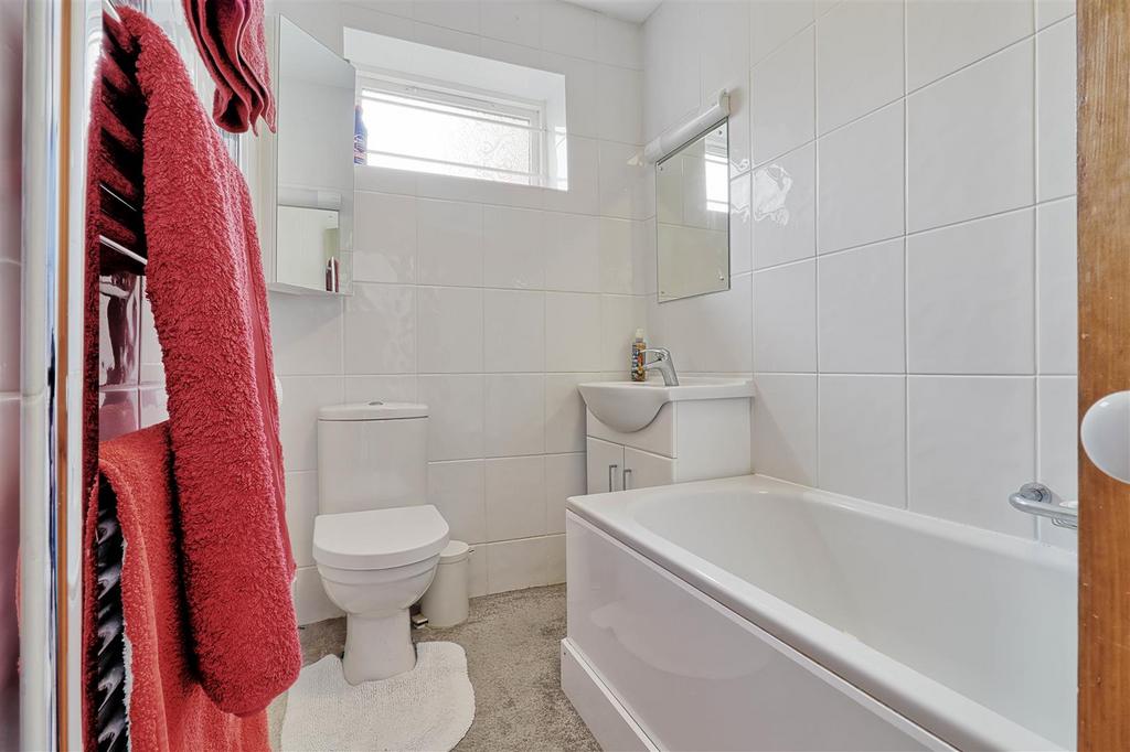 Bathroom.jpg