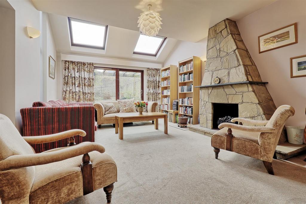 Sitting room.jpg